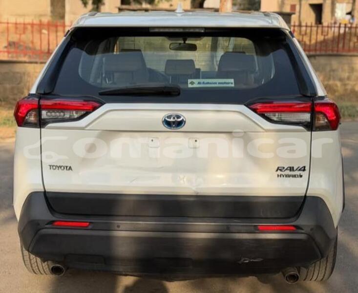 Big with watermark toyota rav4 masqat muscat 8319