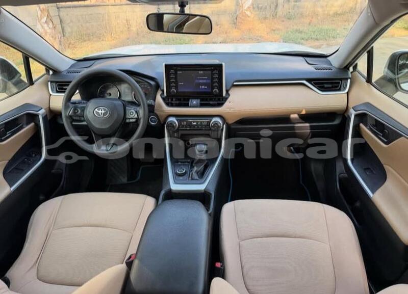 Big with watermark toyota rav4 masqat muscat 8319