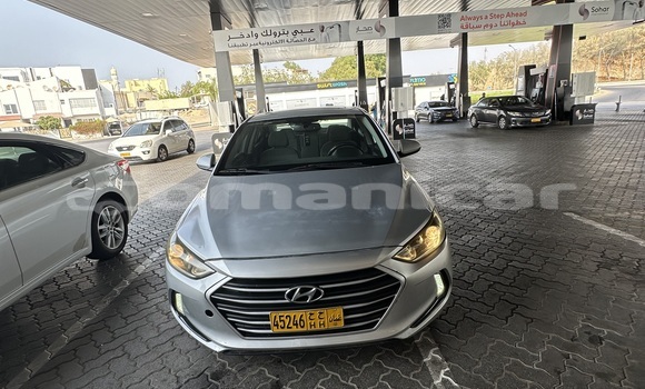 Buy Import Hyundai Elantra Silver Car in Masqat in Masqat Buy Import Hyundai Elantra Silver Car in Masqat in Masqat