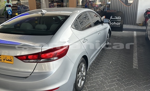 Buy Import Hyundai Elantra Silver Car in Masqat in Masqat Buy Import Hyundai Elantra Silver Car in Masqat in Masqat