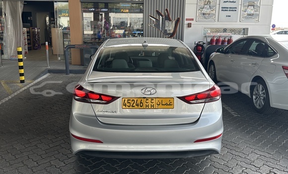 Buy Import Hyundai Elantra Silver Car in Masqat in Masqat Buy Import Hyundai Elantra Silver Car in Masqat in Masqat