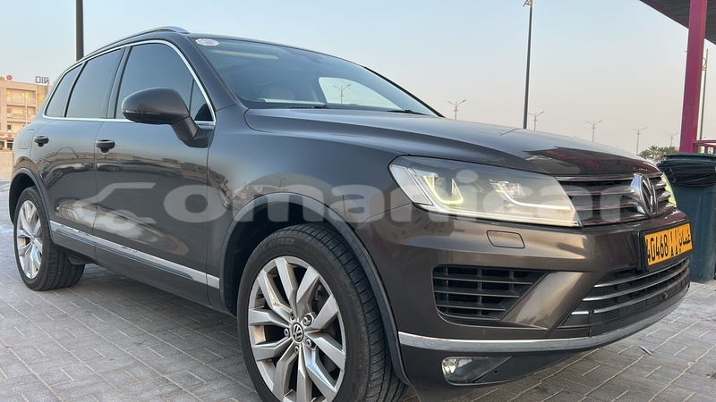 Big with watermark volkswagen touareg masqat muscat 8328