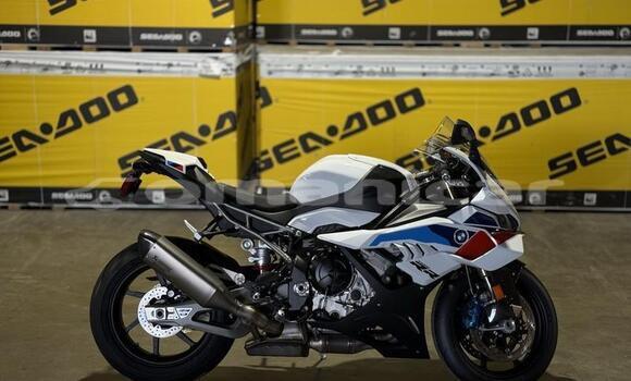 Buy Used BMW S 1000 White Bike in Muscat in Masqat