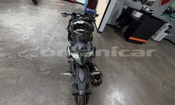 Buy Used Kawasaki Ninja Beige Bike in Muscat in Masqat Buy Used Kawasaki Ninja Beige Bike in Muscat in Masqat