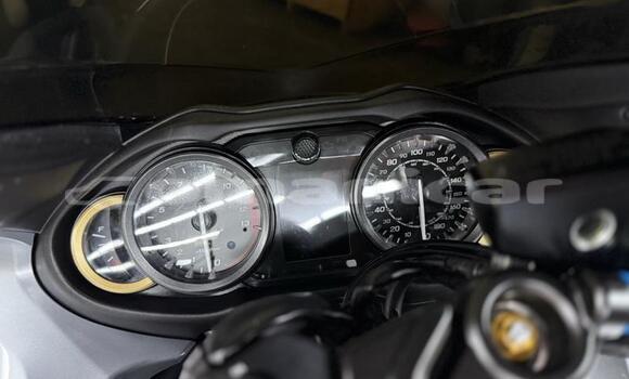 Buy Used Suzuki HAYABUSA Silver Bike in Muscat in Masqat Buy Used Suzuki HAYABUSA Silver Bike in Muscat in Masqat