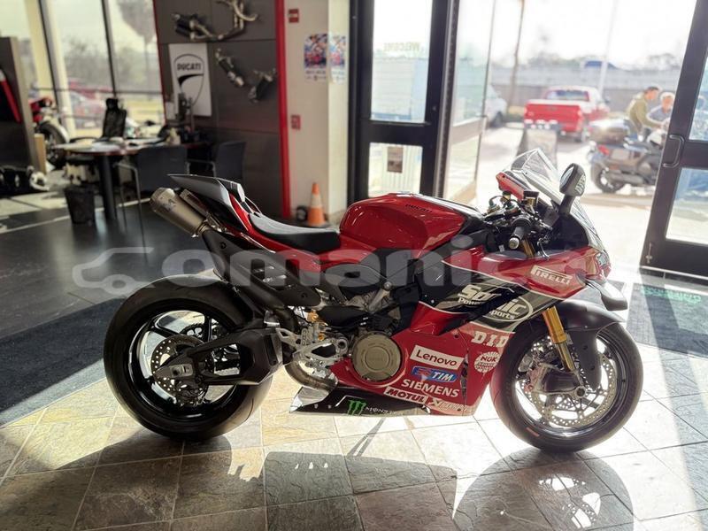 Big with watermark ducati panigale masqat muscat 8338