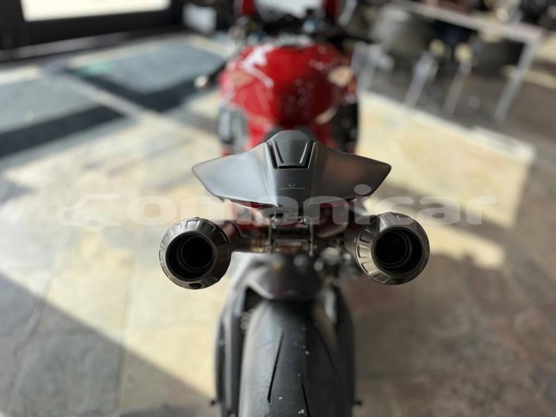 Big with watermark ducati panigale masqat muscat 8338