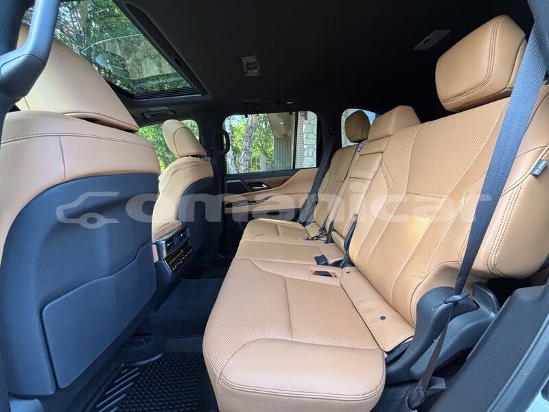 Big with watermark lexus lx masqat madinat qabus 8341