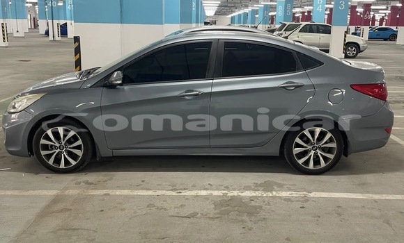 Buy Used Hyundai Accent Silver Car in Azaiba in Masqat Buy Used Hyundai Accent Silver Car in Azaiba in Masqat