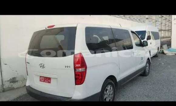 Buy Used Hyundai Accent Other Car in Al khuwair in al-Batinah