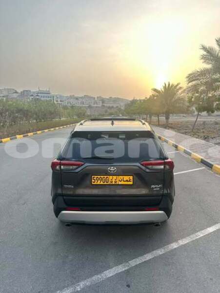 Big with watermark toyota rav4 al batinah al khuwair 8353