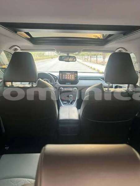 Big with watermark toyota rav4 al batinah al khuwair 8353