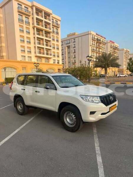 Big with watermark toyota prado al batinah al khuwair 8355
