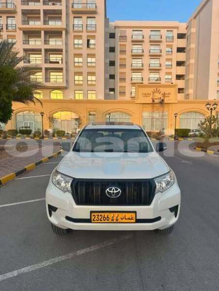 Big with watermark toyota prado al batinah al khuwair 8355