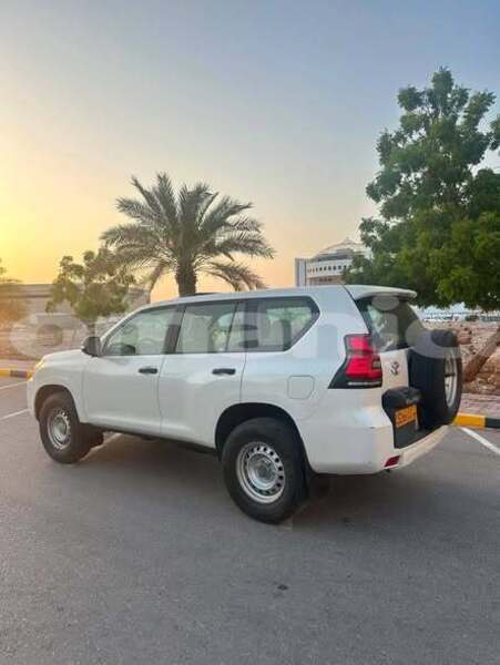 Big with watermark toyota prado al batinah al khuwair 8355