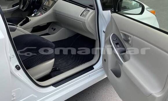 Buy Used Toyota Prius White Car in Muscat in Masqat Buy Used Toyota Prius White Car in Muscat in Masqat
