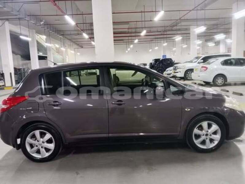 Big with watermark nissan tiida al batinah al khaburah 8380