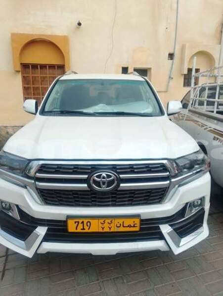 Big with watermark toyota land cruiser al batinah al khaburah 8381
