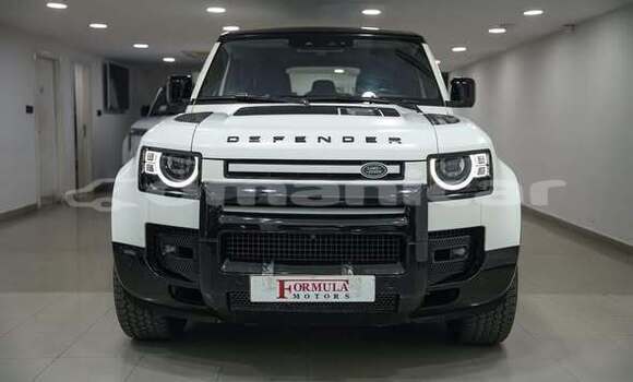 Buy Used Land Rover Defender Other Car in al–Khaburah in al-Batinah Buy Used Land Rover Defender Other Car in al–Khaburah in al-Batinah