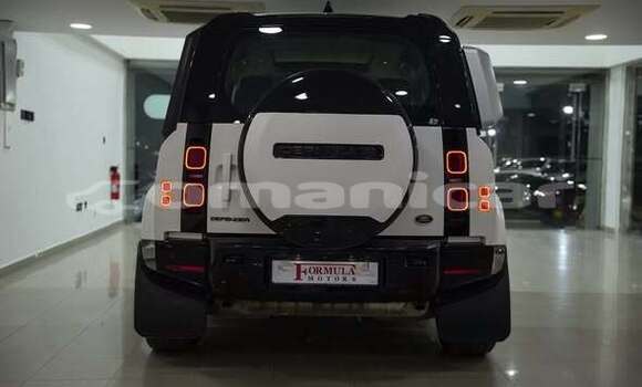 Buy Used Land Rover Defender Other Car in al–Khaburah in al-Batinah Buy Used Land Rover Defender Other Car in al–Khaburah in al-Batinah