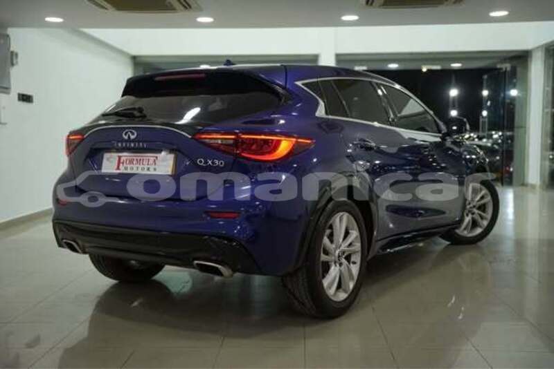 Big with watermark infiniti q30 al batinah al khuwair 8389