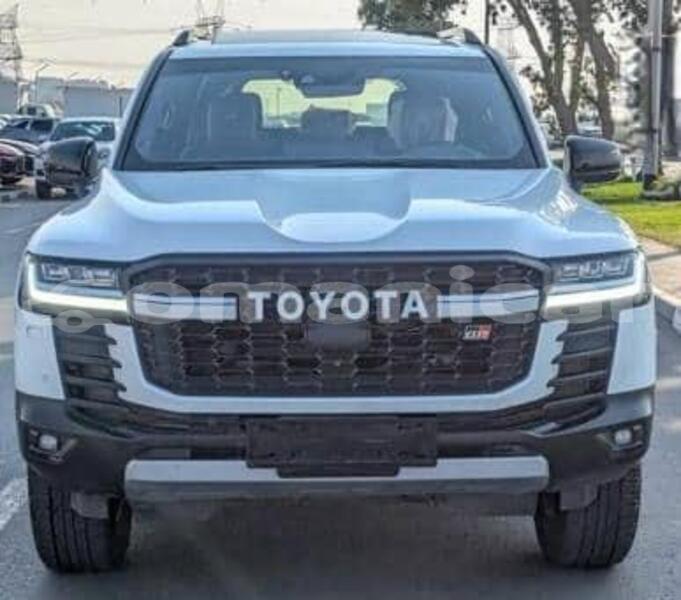 Big with watermark toyota land cruiser masqat muscat 8392