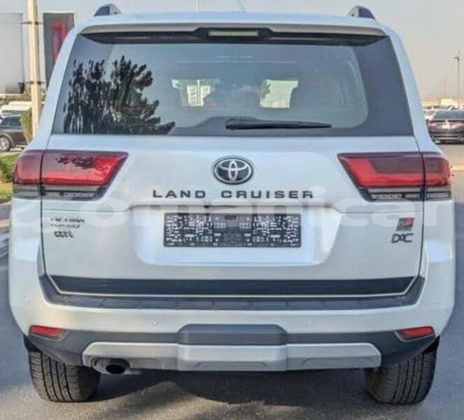 Big with watermark toyota land cruiser masqat muscat 8392