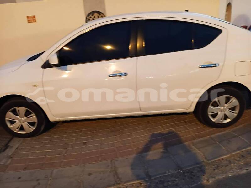 Big with watermark nissan sunny masqat ruwi 8395