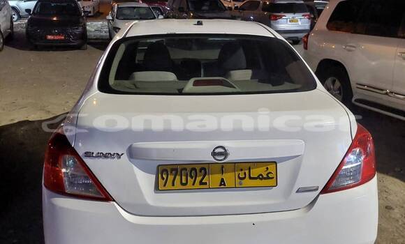 Buy Used Nissan Sunny White Car in Ruwi in Masqat Buy Used Nissan Sunny White Car in Ruwi in Masqat
