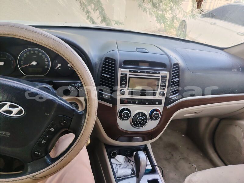 Big with watermark hyundai santa fe masqat azaiba 8398