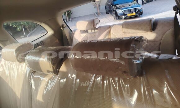 Buy Used Hyundai Santa Fe White Car in Azaiba in Masqat Buy Used Hyundai Santa Fe White Car in Azaiba in Masqat