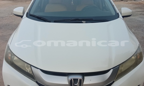 Buy Used Honda City White Car in as–Sib in Masqat