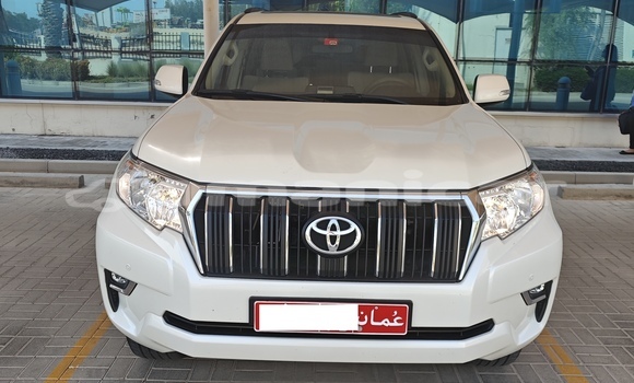 Buy Used Toyota Prado White Car in Muscat in Masqat