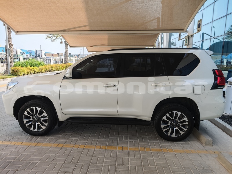 Big with watermark toyota prado masqat muscat 8409