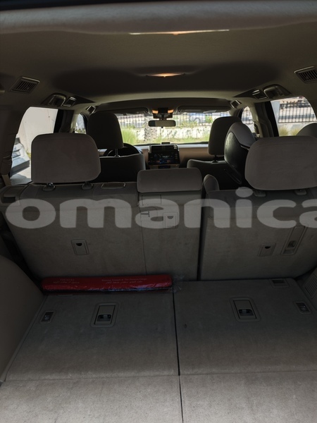 Big with watermark toyota prado masqat muscat 8409