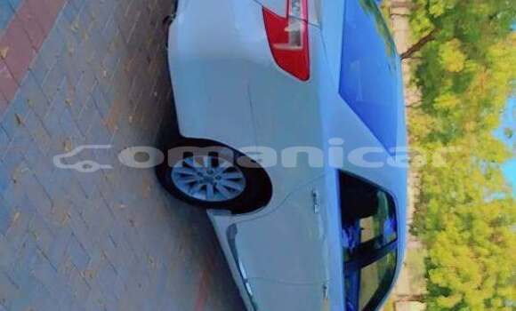 Buy Used Toyota Camry White Car in al–Masna'ah in al-Batinah Buy Used Toyota Camry White Car in al–Masna'ah in al-Batinah