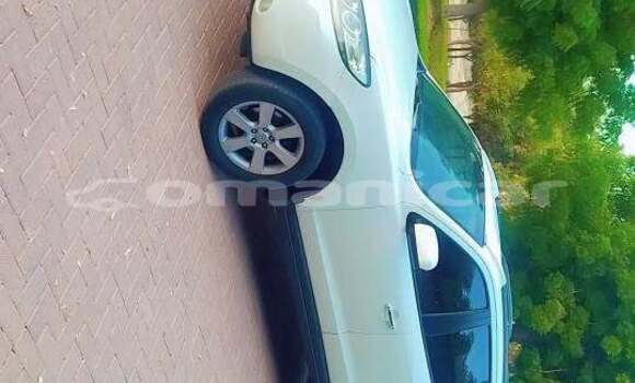 Buy Used Hyundai Tucson White Car in ar–Rustaq in al-Batinah Buy Used Hyundai Tucson White Car in ar–Rustaq in al-Batinah