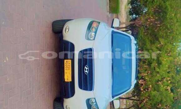 Buy Used Hyundai Tucson White Car in ar–Rustaq in al-Batinah Buy Used Hyundai Tucson White Car in ar–Rustaq in al-Batinah