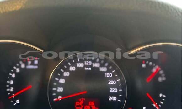Buy Used Kia Sorento Black Car in Azaiba in Masqat Buy Used Kia Sorento Black Car in Azaiba in Masqat