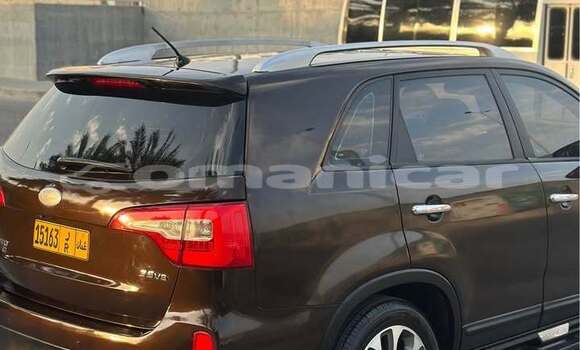 Buy Used Kia Sorento Black Car in Azaiba in Masqat Buy Used Kia Sorento Black Car in Azaiba in Masqat