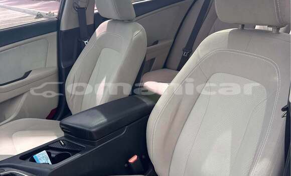 Buy Used Kia Optima Red Car in Barkah in al-Batinah Buy Used Kia Optima Red Car in Barkah in al-Batinah