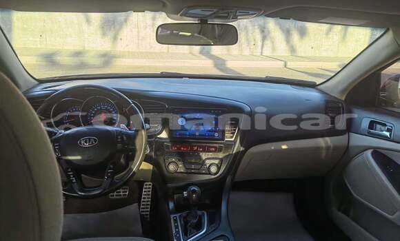 Buy Used Kia Optima Red Car in al–Khaburah in al-Batinah Buy Used Kia Optima Red Car in al–Khaburah in al-Batinah