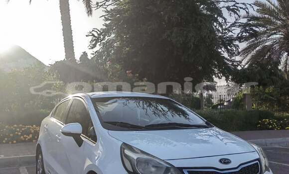 Buy Used Kia Rio White Car in al–Khaburah in al-Batinah Buy Used Kia Rio White Car in al–Khaburah in al-Batinah