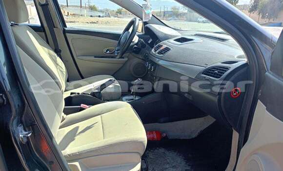 Buy Used Hyundai Elantra Black Car in al–Khaburah in al-Batinah Buy Used Hyundai Elantra Black Car in al–Khaburah in al-Batinah