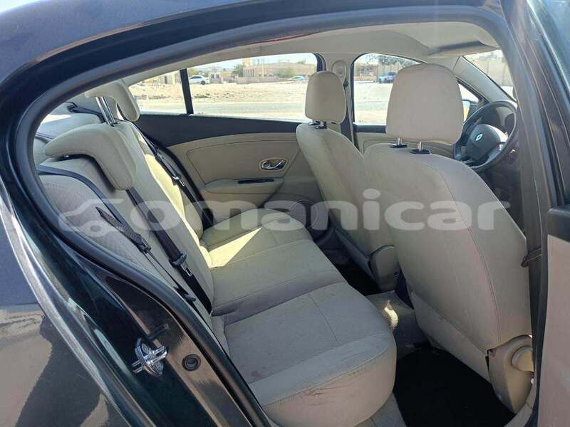 Big with watermark hyundai elantra al batinah al khaburah 8446