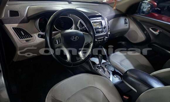 Buy Used Hyundai Santa Fe Other Car in Al khuwair in al-Batinah Buy Used Hyundai Santa Fe Other Car in Al khuwair in al-Batinah