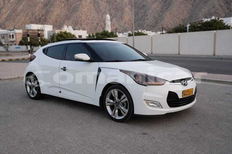 Big with watermark hyundai veloster masqat muttrah 8456