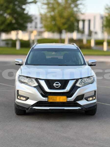 Big with watermark nissan rogue masqat wadi al kabir 8458