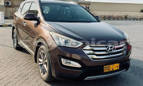 Buy Used Hyundai Santa Fe Brown Car in Al khuwair in al-Batinah Buy Used Hyundai Santa Fe Brown Car in Al khuwair in al-Batinah