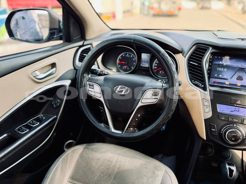 Big with watermark hyundai santa fe al batinah al khuwair 8459